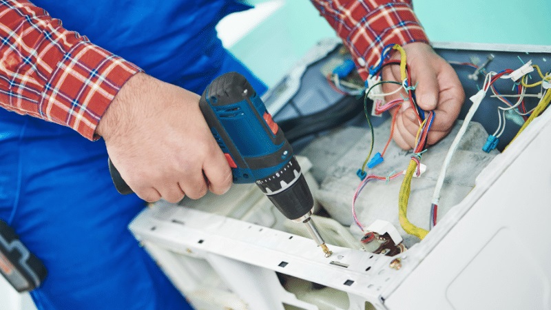 Gölcük LG LG çamaşır makinesi kart tamiri – Su almama arızası orijinal parça ile giderildi. - Teknik servis örneği